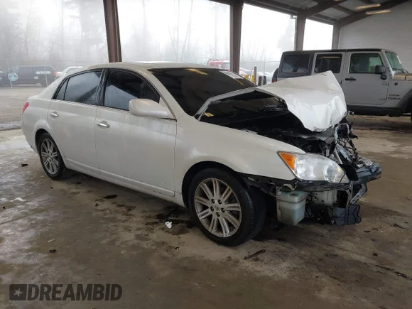 ✅ 2008 Toyota Avalon Touring • VIN: 4T1BK36B88U303945 • Lot: 44190624. Wystawiony na IAAI z przebiegiem 239 662 mil. Bezpłatny archiwum sprzedaży aukcyjnych z USA i szczegółowy raport historii pojazdu na DreamBid. Zdjęcie 1.