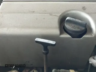 ✅ 2003 Lexus LX 470 • VIN: JTJHT00W233534390 • Lot: 43189041. Listed on IAAI with 166,277 mi. Free auction sales archive from the USA and detailed vehicle history report at DreamBid. Image 20.