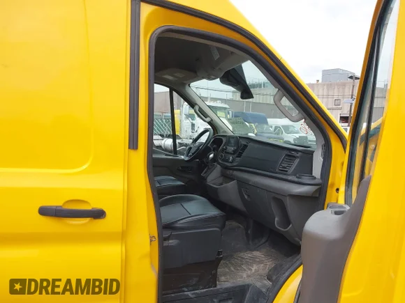 ✅ 2021 Ford Transit Cargo • VIN: 1FTBR1X8XMKA08424 • Lot: 43216380. Listed on IAAI with 73,917 mi. Free auction sales archive from the USA and detailed vehicle history report at DreamBid. Image 5.