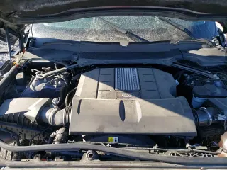 ✅ 2019 Land Rover Range Rover • VIN: SALGS5RE1KA555985 • Lot: 42646015. Listed on Copart with 53,265 mi. Free auction sales archive from the USA and detailed vehicle history report at DreamBid. Image 17.