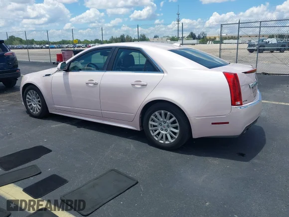 ✅ 2013 Cadillac CTS Luxury • VIN: 1G6DE5E59D0113670 • Lot: 45129176. Wystawiony na IAAI z przebiegiem 128 528 mil. Bezpłatny archiwum sprzedaży aukcyjnych z USA i szczegółowy raport historii pojazdu na DreamBid. Zdjęcie 3.
