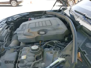 ✅ 2018 Land Rover Range Rover Velar R-Dynamic SE • VIN: SALYL2RXXJA724966 • Лот: 42696061. Опубликован ранее на IAAI с пробегом 88 194 миль. Бесплатный доступ к архиву аукционных продаж из США и подробный отчёт об истории автомобиля на DreamBid. Изображение 23.