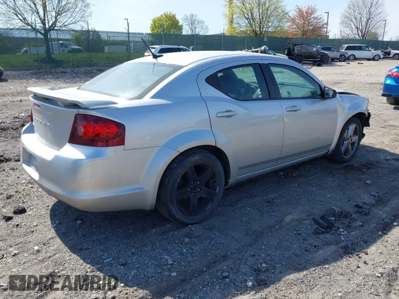 ✅ 2012 Dodge Avenger SE • VIN: 1C3CDZAB6CN147327 • Лот: 42062064. Опубліковано раніше на IAAI з пробігом 167 550 миль. Безкоштовний доступ до архіву аукціонних продажів зі США та докладний звіт про історію автомобіля на DreamBid. Зображення 4.