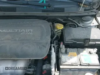 ✅ 2016 Chrysler 200 Limited • VIN: 1C3CCCAB2GN110684 • Лот: 42517312. Опубликован ранее на IAAI с пробегом 139 916 миль. Бесплатный доступ к архиву аукционных продаж из США и подробный отчёт об истории автомобиля на DreamBid. Изображение 24.