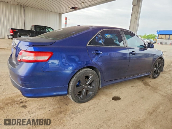 ✅ 2011 Toyota Camry • VIN: 4T1BF3EK5BU732635 • Lot: 51652276. Wystawiony na Copart z przebiegiem 302 141 mil. Bezpłatny archiwum sprzedaży aukcyjnych z USA i szczegółowy raport historii pojazdu na DreamBid. Zdjęcie 3.