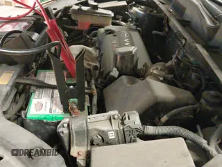 ✅ 2007 Toyota RAV4 Sport • VIN: JTMBD32VX75066396 • Lot: 43812195. Wystawiony na IAAI z przebiegiem 198 494 mil. Bezpłatny archiwum sprzedaży aukcyjnych z USA i szczegółowy raport historii pojazdu na DreamBid. Zdjęcie 12.