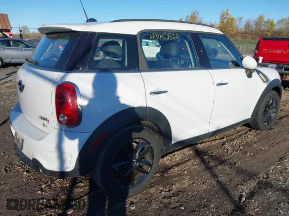 ✅ 2011 MINI Countryman S • VIN: WMWZC3C57BWL79941 • Lot: 43462566. Wystawiony na IAAI z przebiegiem 50 301 mil. Bezpłatny archiwum sprzedaży aukcyjnych z USA i szczegółowy raport historii pojazdu na DreamBid. Zdjęcie 4.