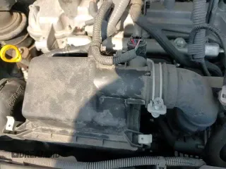 ✅ 2019 Toyota Prius L • VIN: JTDKDTB32K1623655 • Lot: 81375645. Listed on Copart with 36,606 mi. Free auction sales archive from the USA and detailed vehicle history report at DreamBid. Image 15.