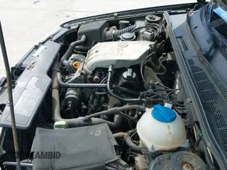 ✅ 1999 Volkswagen Cabriolet • VIN: 3VWBB81EXXM800174 • Лот: 43156208. Опубликован ранее на IAAI с пробегом 113 997 миль. Бесплатный доступ к архиву аукционных продаж из США и подробный отчёт об истории автомобиля на DreamBid. Изображение 13.