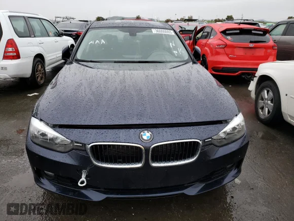 ✅ 2015 BMW 3 Series 328i • VIN: WBA3C1C5XFK124529 • Лот: 36000093. Опубликован ранее на Copart с пробегом 33 896 миль. Бесплатный доступ к архиву аукционных продаж из США и подробный отчёт об истории автомобиля на DreamBid. Изображение 5.