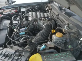 ✅ 2002 Nissan Pathfinder LE • VIN: JN8DR09Y42W733463 • Lot: 42077161. Listed on IAAI with 174,661 mi. Free auction sales archive from the USA and detailed vehicle history report at DreamBid. Image 14.