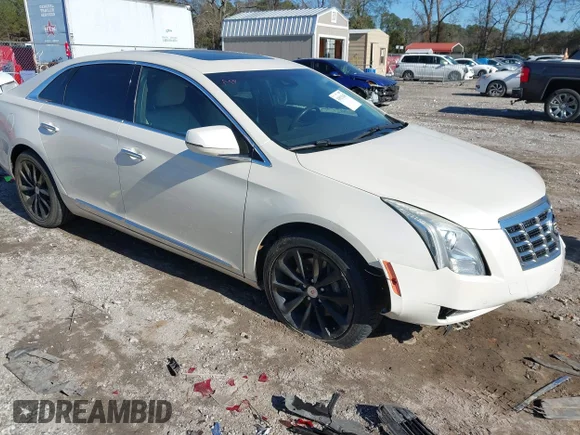✅ 2013 Cadillac XTS Premium • VIN: 2G61T5S32D9101216 • Lot: 43923148. Wystawiony na IAAI z przebiegiem 111 016 mil. Bezpłatny archiwum sprzedaży aukcyjnych z USA i szczegółowy raport historii pojazdu na DreamBid. Zdjęcie 1.