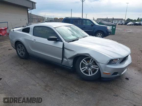 ✅ 2012 Ford Mustang V6 • VIN: 1ZVBP8AM3C5261633 • Lot: 45120550. Listed on IAAI with 156,983 mi. Free auction sales archive from the USA and detailed vehicle history report at DreamBid. Image 1.