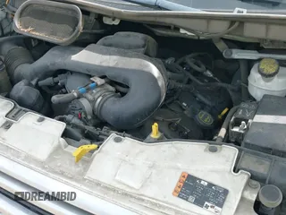 ✅ 2019 Ford Transit • VIN: 1FTYR1YM3KKB20226 • Lot: 42418184. Wystawiony na IAAI z przebiegiem 235 848 mil. Bezpłatny archiwum sprzedaży aukcyjnych z USA i szczegółowy raport historii pojazdu na DreamBid. Zdjęcie 18.