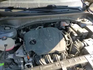 ✅ 2022 Kia Sorento LX • VIN: 5XYRG4LC9NG112121 • Lot: 70477875. Listed on Copart with 97,109 mi. Free auction sales archive from the USA and detailed vehicle history report at DreamBid. Image 16.