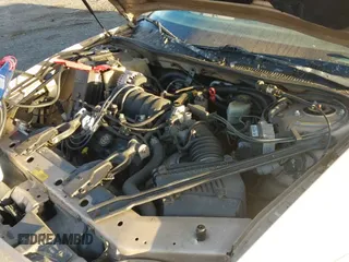 ✅ 2000 Pontiac Grand Prix GT • VIN: 1G2WP52K7YF246560 • Lot: 43687069. Listed on IAAI with 224,152 mi. Free auction sales archive from the USA and detailed vehicle history report at DreamBid. Image 12.