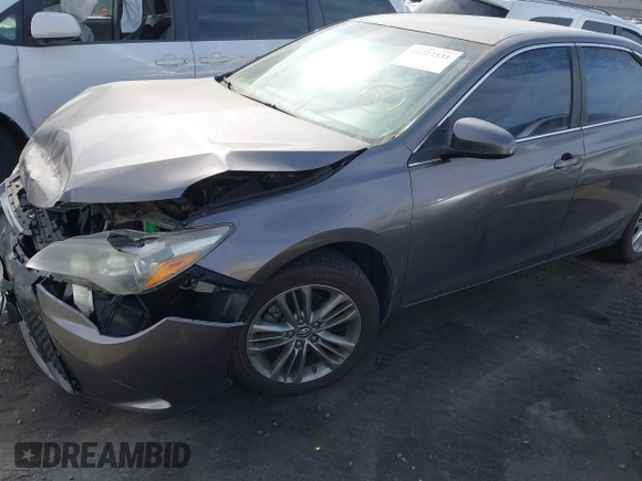 ✅ 2017 Toyota Camry SE • VIN: 4T1BF1FK4HU728703 • Lot: 44227331. Wystawiony na IAAI z przebiegiem 132 320 mil. Bezpłatny archiwum sprzedaży aukcyjnych z USA i szczegółowy raport historii pojazdu na DreamBid. Zdjęcie 2.