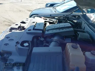 ✅ 2010 Lincoln Navigator • VIN: 5LMJJ3H52AEJ01881 • Lot: 41630818. Listed on IAAI with 234,136 mi. Free auction sales archive from the USA and detailed vehicle history report at DreamBid. Image 12.