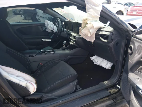 ✅ 2024 Ford Mustang GT • VIN: 1FA6P8CF3R5426727 • Lot: 44385487. Wystawiony na IAAI z przebiegiem 14 520 mil. Bezpłatny archiwum sprzedaży aukcyjnych z USA i szczegółowy raport historii pojazdu na DreamBid. Zdjęcie 5.