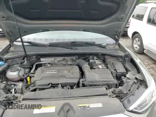 ✅ 2019 Audi Q3 S line Premium Plus • VIN: WA1EECF39K1068105 • Lot: 62378405. Wystawiony na Copart z przebiegiem 29 671 mil. Bezpłatny archiwum sprzedaży aukcyjnych z USA i szczegółowy raport historii pojazdu na DreamBid. Zdjęcie 14.