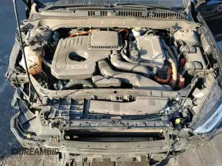 ✅ 2019 Ford Fusion Titanium • VIN: 3FA6P0SU2KR173842 • Lot: 90966515. Listed on Copart with 105,361 mi. Free auction sales archive from the USA and detailed vehicle history report at DreamBid. Image 13.