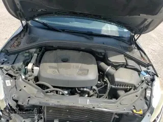 ✅ 2017 Volvo XC60 Inscription • VIN: YV440MDU6H2154554 • Lot: 65272425. Wystawiony na Copart z przebiegiem 87 365 mil. Bezpłatny archiwum sprzedaży aukcyjnych z USA i szczegółowy raport historii pojazdu na DreamBid. Zdjęcie 17.