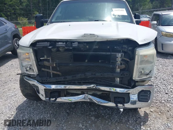 ✅ 2015 Ford F-250 Lariat • VIN: 1FT7W2BT1FEA02416 • Lot: 39993483. Wystawiony na IAAI z przebiegiem 232 999 mil. Bezpłatny archiwum sprzedaży aukcyjnych z USA i szczegółowy raport historii pojazdu na DreamBid. Zdjęcie 6.