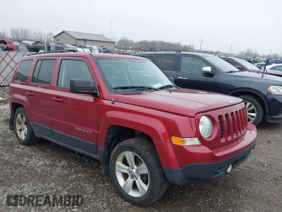 ✅ 2015 Jeep Patriot High Altitude • VIN: 1C4NJRFB2FD248509 • Lot: 44762159. Wystawiony na IAAI z przebiegiem 115 544 mil. Bezpłatny archiwum sprzedaży aukcyjnych z USA i szczegółowy raport historii pojazdu na DreamBid. Zdjęcie 1.