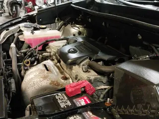 ✅ 2015 Toyota RAV4 XLE • VIN: 2T3RFREV2FW381885 • Лот: 43297540. Опубликован ранее на IAAI с пробегом 214 169 миль. Бесплатный доступ к архиву аукционных продаж из США и подробный отчёт об истории автомобиля на DreamBid. Изображение 19.