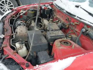 ✅ 1998 Toyota RAV4 • VIN: JT3YP10VXW0192069 • Лот: 41608462. Опубликован ранее на IAAI с пробегом 188 139 миль. Бесплатный доступ к архиву аукционных продаж из США и подробный отчёт об истории автомобиля на DreamBid. Изображение 19.