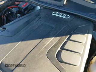 ✅ 2019 Audi Q7 Premium Plus • VIN: WA1LHAF72KD019087 • Lot: 43530541. Wystawiony na IAAI z przebiegiem 84 584 mil. Bezpłatny archiwum sprzedaży aukcyjnych z USA i szczegółowy raport historii pojazdu na DreamBid. Zdjęcie 20.