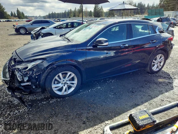 ✅ 2018 Infiniti QX30 Luxury • VIN: SJKCH5CP0JA047047 • Лот: 48176286. Опубліковано раніше на Copart з пробігом 54 331 миль. Безкоштовний доступ до архіву аукціонних продажів зі США та докладний звіт про історію автомобіля на DreamBid. Зображення 1.