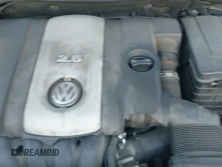 ✅ 2009 Volkswagen Jetta • VIN: 3VWKZ71K39M295397 • Lot: 42703970. Listed on IAAI with 143,926 mi. Free auction sales archive from the USA and detailed vehicle history report at DreamBid. Image 19.