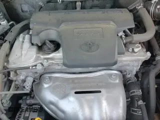 ✅ 2018 Toyota RAV4 LE • VIN: JTMZFREV9JJ752161 • Lot: 90916505. Listed on Copart with 124,131 mi. Free auction sales archive from the USA and detailed vehicle history report at DreamBid. Image 14.