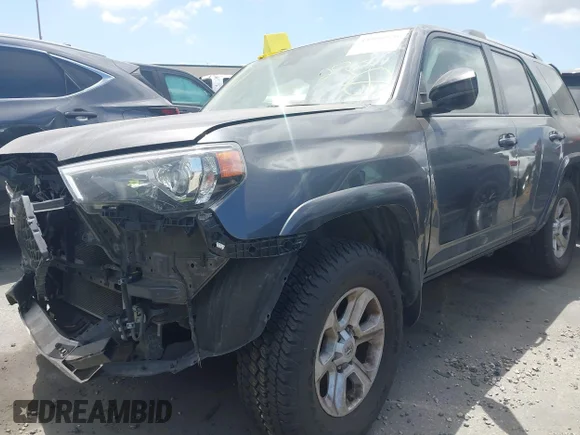 ✅ 2020 Toyota 4Runner SR5 Premium • VIN: JTEBU5JR0L5743087 • Lot: 44906926. Wystawiony na IAAI z przebiegiem 70 281 mil. Bezpłatny archiwum sprzedaży aukcyjnych z USA i szczegółowy raport historii pojazdu na DreamBid. Zdjęcie 2.