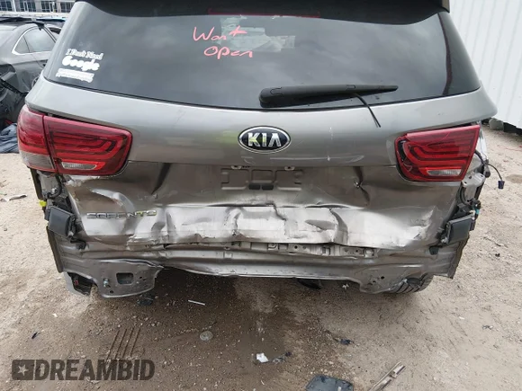 ✅ 2019 Kia Sorento S • VIN: 5XYPGDA51KG486374 • Lot: 43747624. Wystawiony na IAAI z przebiegiem 152 879 mil. Bezpłatny archiwum sprzedaży aukcyjnych z USA i szczegółowy raport historii pojazdu na DreamBid. Zdjęcie 6.