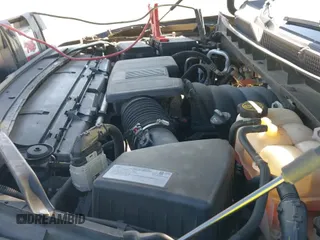 ✅ 2021 GMC Yukon SLT • VIN: 1GKS2BKD5MR484672 • Lot: 41643422. Wystawiony na IAAI z przebiegiem 62 304 mil. Bezpłatny archiwum sprzedaży aukcyjnych z USA i szczegółowy raport historii pojazdu na DreamBid. Zdjęcie 19.