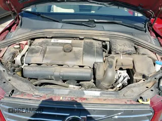 ✅ 2014 Volvo XC60 3.2L • VIN: YV4952DL5E2534869 • Lot: 42719338. Listed on IAAI with 68,026 mi. Free auction sales archive from the USA and detailed vehicle history report at DreamBid. Image 13.