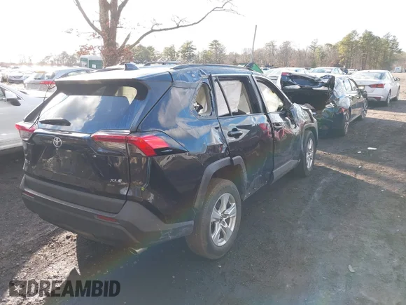 ✅ 2020 Toyota RAV4 XLE • VIN: 2T3W1RFVXLC045821 • Lot: 44044311. Listed on IAAI with 116,539 mi. Free auction sales archive from the USA and detailed vehicle history report at DreamBid. Image 4.