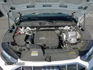 ✅ 2023 Audi Q5 Premium • VIN: WA1ABAFY2P2051333 • Lot: 82785505. Wystawiony na Copart z przebiegiem 27 789 mil. Bezpłatny archiwum sprzedaży aukcyjnych z USA i szczegółowy raport historii pojazdu na DreamBid. Zdjęcie 17.