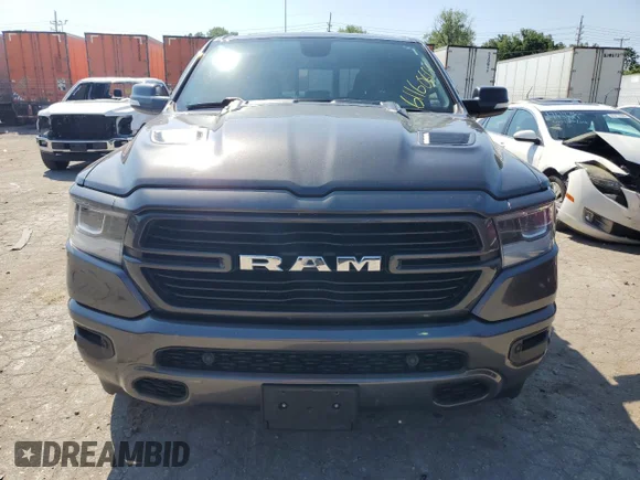✅ 2019 Ram 1500 Laramie • VIN: 1C6SRFJT6KN698332 • Лот: 61160614. Опубліковано раніше на Copart з пробігом 92 308 миль. Безкоштовний доступ до архіву аукціонних продажів зі США та докладний звіт про історію автомобіля на DreamBid. Зображення 5.
