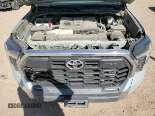✅ 2023 Toyota Tundra SR5 • VIN: 5TFLA5AB8PX021431 • Lot: 72006985. Wystawiony na Copart z przebiegiem 110 927 mil. Bezpłatny archiwum sprzedaży aukcyjnych z USA i szczegółowy raport historii pojazdu na DreamBid. Zdjęcie 13.