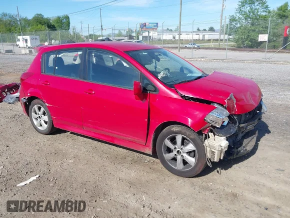 ✅ 2011 Nissan Versa S • VIN: 3N1BC1CP4BL435952 • Lot: 44897071. Listed on IAAI with 140,970 mi. Free auction sales archive from the USA and detailed vehicle history report at DreamBid. Image 1.