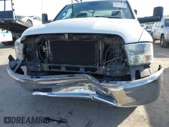 ✅ 2017 Ram 1500 Tradesman • VIN: 3C6JR6DGXHG687006 • Лот: 43852198. Опубликован ранее на IAAI с пробегом 220 456 миль. Бесплатный доступ к архиву аукционных продаж из США и подробный отчёт об истории автомобиля на DreamBid. Изображение 6.