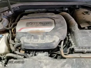 ✅ 2018 Audi S3 Premium Plus • VIN: WAUB1GFF6J1041364 • Lot: 61875925. Wystawiony na Copart z przebiegiem 108 851 mil. Bezpłatny archiwum sprzedaży aukcyjnych z USA i szczegółowy raport historii pojazdu na DreamBid. Zdjęcie 15.