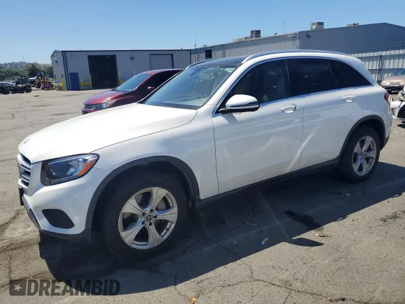 ✅ 2018 Mercedes-Benz GLC 300 • VIN: WDC0G4JBXJV025103 • Lot: 56479466. Wystawiony na Copart z przebiegiem 158 346 mil. Bezpłatny archiwum sprzedaży aukcyjnych z USA i szczegółowy raport historii pojazdu na DreamBid. Zdjęcie 1.