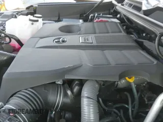 ✅ 2025 Toyota Tundra SR5 • VIN: 5TFWA5DBXSX276518 • Lot: 42003587. Wystawiony na IAAI z przebiegiem 5 626 mil. Bezpłatny archiwum sprzedaży aukcyjnych z USA i szczegółowy raport historii pojazdu na DreamBid. Zdjęcie 24.