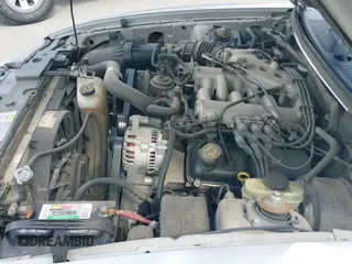 ✅ 2001 Ford Mustang Deluxe • VIN: 1FAFP44451F208230 • Lot: 42191956. Wystawiony na IAAI z przebiegiem 118 287 mil. Bezpłatny archiwum sprzedaży aukcyjnych z USA i szczegółowy raport historii pojazdu na DreamBid. Zdjęcie 19.