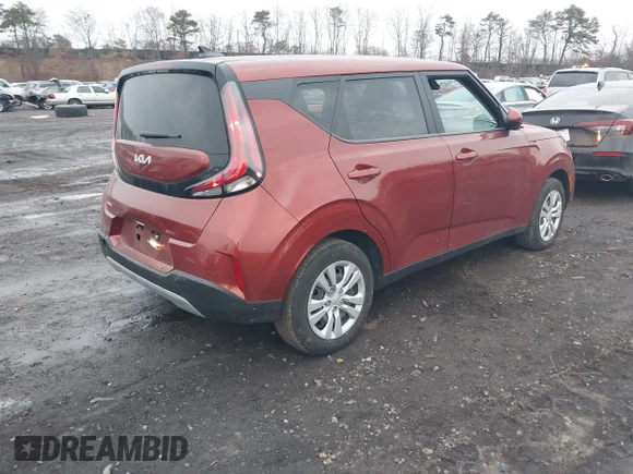 ✅ 2023 Kia Soul LX • VIN: KNDJ23AU9P7895314 • Lot: 44087442. Wystawiony na IAAI z przebiegiem 12 852 mil. Bezpłatny archiwum sprzedaży aukcyjnych z USA i szczegółowy raport historii pojazdu na DreamBid. Zdjęcie 4.