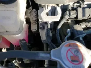 ✅ 2020 Toyota Highlander Hybrid LE • VIN: 5TDBBRCH4LS012646 • Лот: 90944435. Опубликован ранее на Copart с пробегом 128 322 миль. Бесплатный доступ к архиву аукционных продаж из США и подробный отчёт об истории автомобиля на DreamBid. Изображение 13.